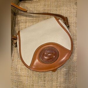 Vintage Dooney and Bourke crossbody bag
